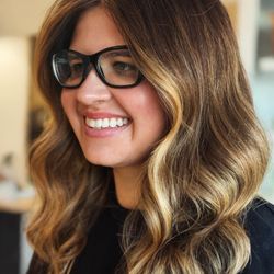 Wisp + Willow Salon - Golden glow Balayage - blended money piece