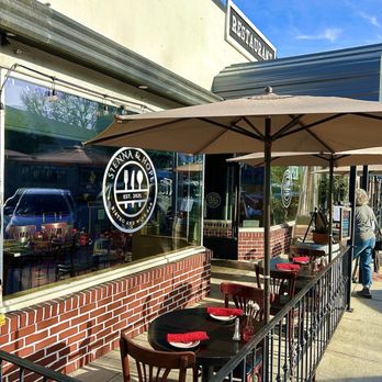 Sienna & Hope bistro - Front of restaurant - Breakfast & Brunch Near Me - Paso Robles, California Sienna & Hope bistro - Front of restaurant - Breakfast & Brunch Near Me - Paso Robles, California