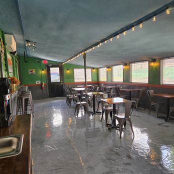 Peachtree Grill - newly remodeled dining space - American Near Me - Nashville, Tennessee Peachtree Grill - newly remodeled dining space - American Near Me - Nashville, Tennessee