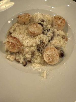 Betty Lou's Bistro by null