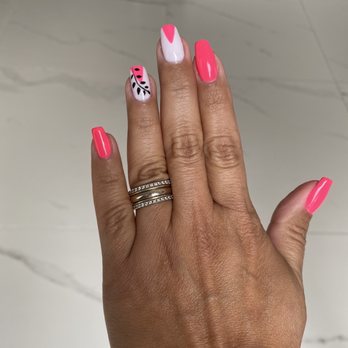 The Nail Lounge - Beautiful gel Manicure - Nail Salons Near Me - Weston, Florida The Nail Lounge - Beautiful gel Manicure - Nail Salons Near Me - Weston, Florida