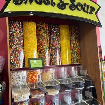 Scoops Clarkesville - a display of candy - Ice Cream & Frozen Yogurt Near Me - Clarkesville, Georgia Scoops Clarkesville - a display of candy - Ice Cream & Frozen Yogurt Near Me - Clarkesville, Georgia
