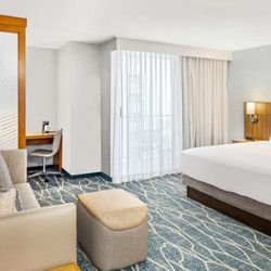 Hyatt Place Waikiki Beach - Guest Room