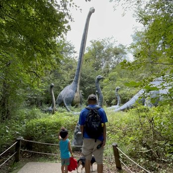 Dinosaur World - Lifesize dinos - Museums Near Me - Cave City, Kentucky