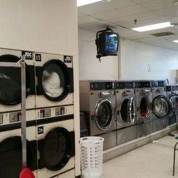 Flamingo Laundry Center - Laundromat Near Me - Palm Bay, Florida Flamingo Laundry Center - Laundromat Near Me - Palm Bay, Florida