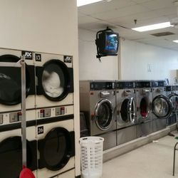 Flamingo Laundry Center
