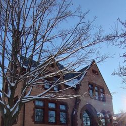 New Milford Public Library