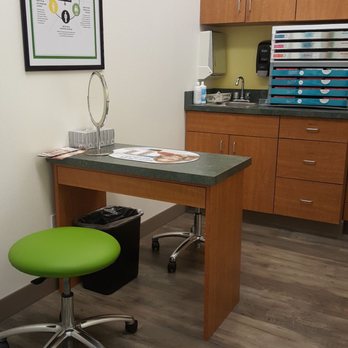 Pearle Vision - Contact lenses station - Optometrists Near Me - Irving, Texas