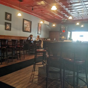 Market Street Bar & Grill - customers sitting at the bar - American Near Me - Scranton, Pennsylvania