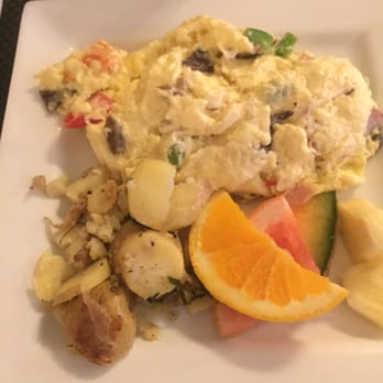 Café Muse - Scramble eggs with mushrooms and pepper - Breakfast & Brunch Near Me - Royal Oak, Michigan Café Muse - Scramble eggs with mushrooms and pepper - Breakfast & Brunch Near Me - Royal Oak, Michigan