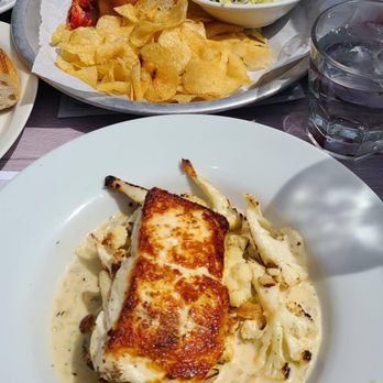 Sam's Chowder House - Warm lobster roll and Alaskan Halibut - Seafood Near Me - Half Moon Bay, California Sam's Chowder House - Warm lobster roll and Alaskan Halibut - Seafood Near Me - Half Moon Bay, California