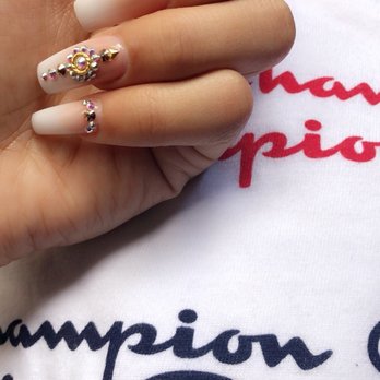 Bui808 Nails - Nail Salons Near Me - Kapolei, Hawaii