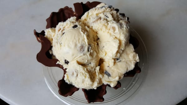 Ghirardelli Chocolate Outlet & Ice Cream Shop - Permanently Closed by null