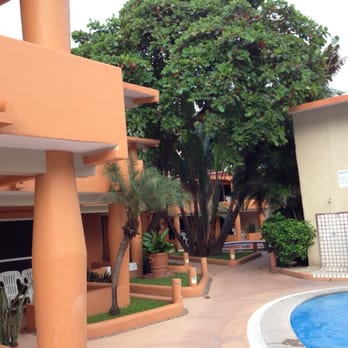 Villa Mexicana - Hotels Near Me - Playa La Ropa, GRO