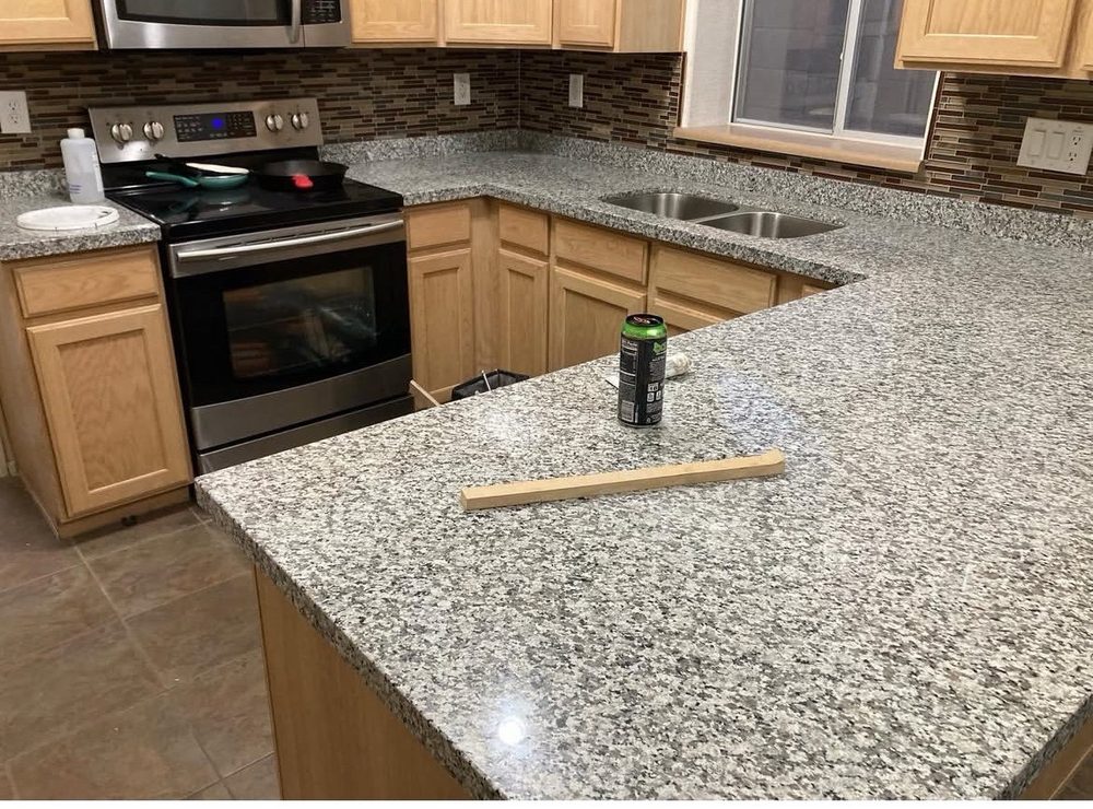 World Stone Imports Logo