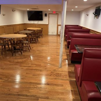 Lei's Garden Restaurant - New floor in the lounge area and tables for bigger party's! - Chinese Near Me - Derry, New Hampshire Lei's Garden Restaurant - New floor in the lounge area and tables for bigger party's! - Chinese Near Me - Derry, New Hampshire