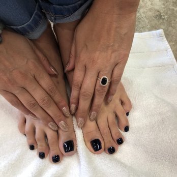 Divas Nails Spa - Nail Salons Near Me - Highland, California