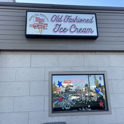 BJ’s Ice Cream Lebanon - BJ's Old Fashioned Ice Cream storefront.
