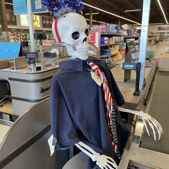 ALDI - Skeleton greeter - Grocery Near Me - Ellisville, Missouri ALDI - Skeleton greeter - Grocery Near Me - Ellisville, Missouri
