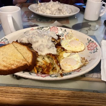 Silver Spur Cafe - Chicken Fried Steak - Cafes Near Me - Sheridan, Wyoming