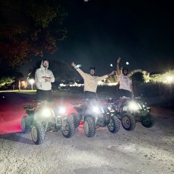 Friend tour