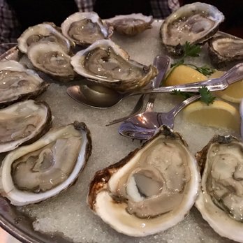 Benjamin Steakhouse - Heavenly oysters !!!! - Steakhouses Near Me - White Plains, New York