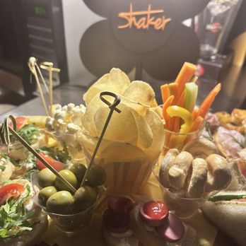 Shaker - Italian Near Me - Lucca, LU
