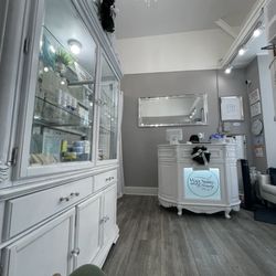 Wax Suite And Beauty
