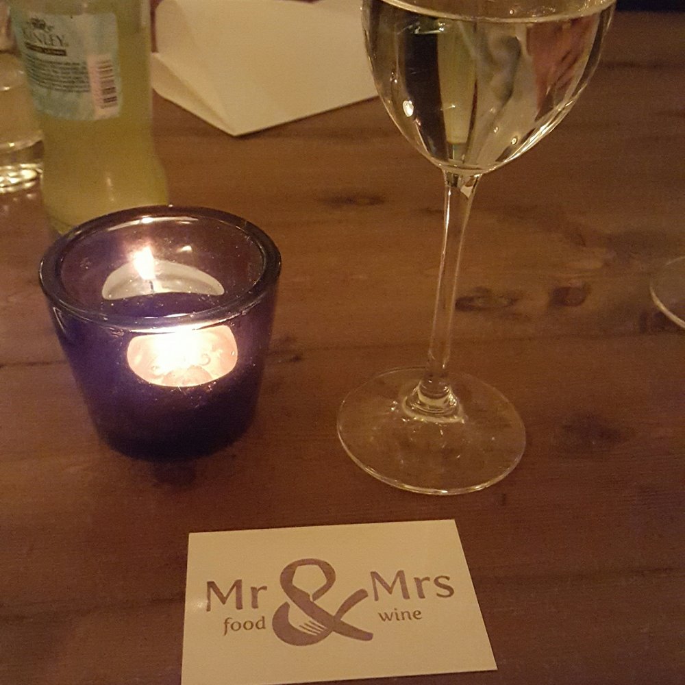 Restaurant Mr. & Mrs. - Champagne. - Modern European Near Me - Haarlem, New Hampshire