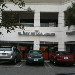 El Rey De Los Jugos - Middle of Hialeah