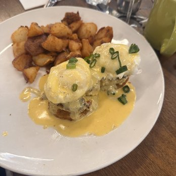 Four Friends Kitchen - Crab and Fried Green Tomato Benedict - Southern Near Me - Denver, Colorado