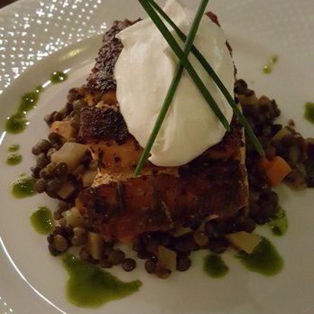 Le Malt Lounge - Tapas Bars Near Me - Colonia, New Jersey