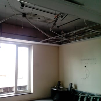 Edificio Comega - Cables sueltos todo vacio no quedo nada del restorant en el piso 19. - Shared Office Spaces Near Me - Buenos Aires, C