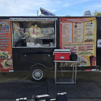 La Morena Mariscos - The Trailer - Seafood Near Me - Spring Valley, California La Morena Mariscos - The Trailer - Seafood Near Me - Spring Valley, California