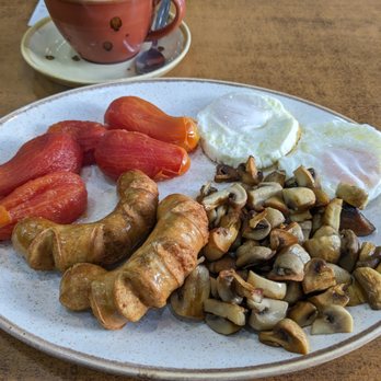 The Corner Cafe - Veggie English breakfast. - British Near Me - London, XGL The Corner Cafe - Veggie English breakfast. - British Near Me - London, XGL