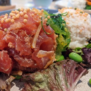 Holoholo Grill - Kauai Poke Bowl - Hawaiian Near Me - Koloa, Hawaii