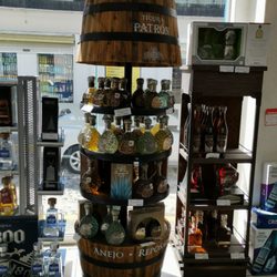 La Playa - Tequila ,rum,beer