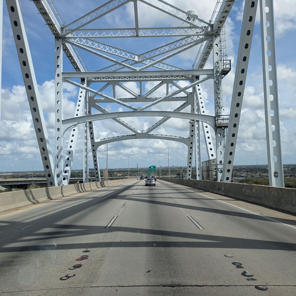 Crescent City Connection Bridge - Crescent City Connection Bridge, New Orleans - Landmarks & Historical Buildings Near Me - New Orleans, Louisiana Crescent City Connection Bridge - Crescent City Connection Bridge, New Orleans - Landmarks & Historical Buildings Near Me - New Orleans, Louisiana