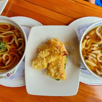 Tora Sushi Lounge - Sushi Bars Near Me - Seaside, Oregon