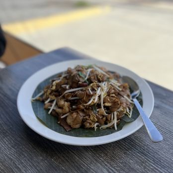 Ipoh Kopitiam - Char Kway Teow (Stir Fried Flat Noodle) - Malaysian Near Me - Alhambra, California Ipoh Kopitiam - Char Kway Teow (Stir Fried Flat Noodle) - Malaysian Near Me - Alhambra, California
