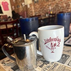 Edelweiss Restaurant 2 - Good coffee and real creamer