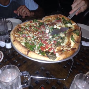 Kona Brewing - This pizza was so dang good! - Pubs Near Me - Honolulu, Hawaii Kona Brewing - This pizza was so dang good! - Pubs Near Me - Honolulu, Hawaii