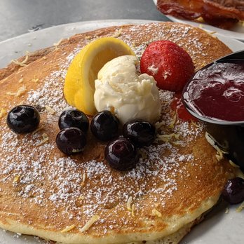Jongewaard's Bake n Broil - Lemon Blueberry Pancake - American Near Me - Long Beach, California