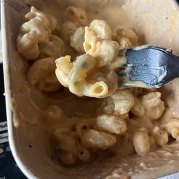 Mac and HOUSEMADE MAC & CHEESE (Reg) Mac and HOUSEMADE MAC & CHEESE (Reg)