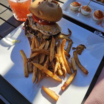 STIR Charlotte - Breakfast burger - New American Near Me - Charlotte, North Carolina STIR Charlotte - Breakfast burger - New American Near Me - Charlotte, North Carolina