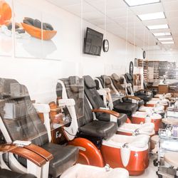 Lin's Yumi's Nail & Spa - We have installed glass sneeze guards at all pedicure and manicure stations!