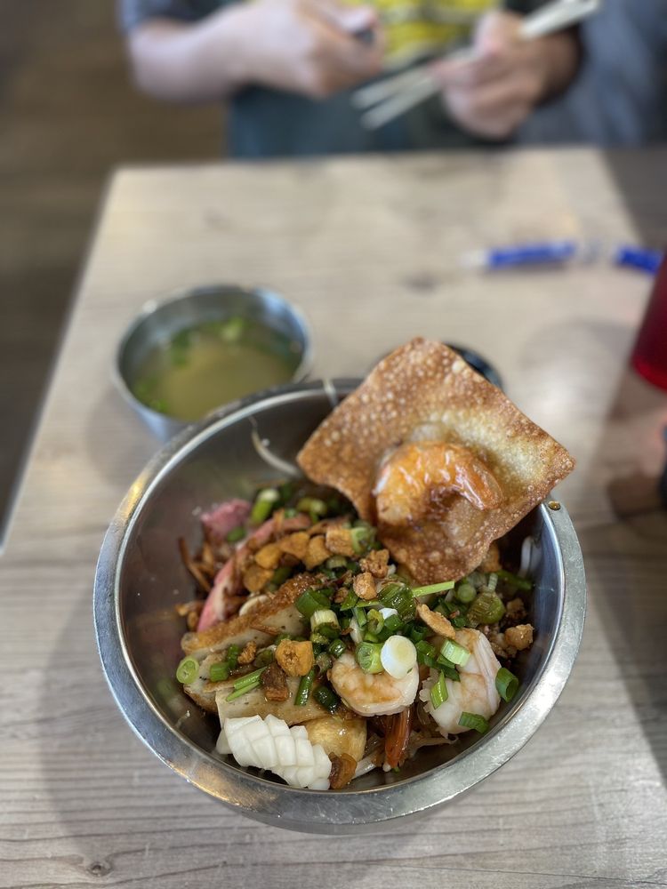 Co Anh Sandwich & Noodle Kitchen - Photo 3