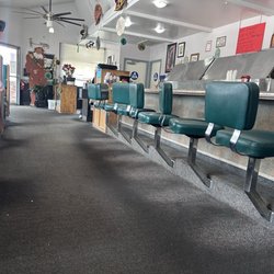 Julio's grill - Old school diner in the front