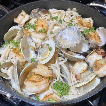 Chesapeake's Bounty - Clams - Seafood Markets Near Me - Saint Leonard, Maryland Chesapeake's Bounty - Clams - Seafood Markets Near Me - Saint Leonard, Maryland