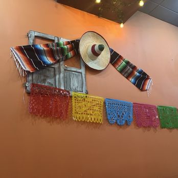 Tacos El Rinconcito - Decor - Mexican Near Me - Watauga, Texas